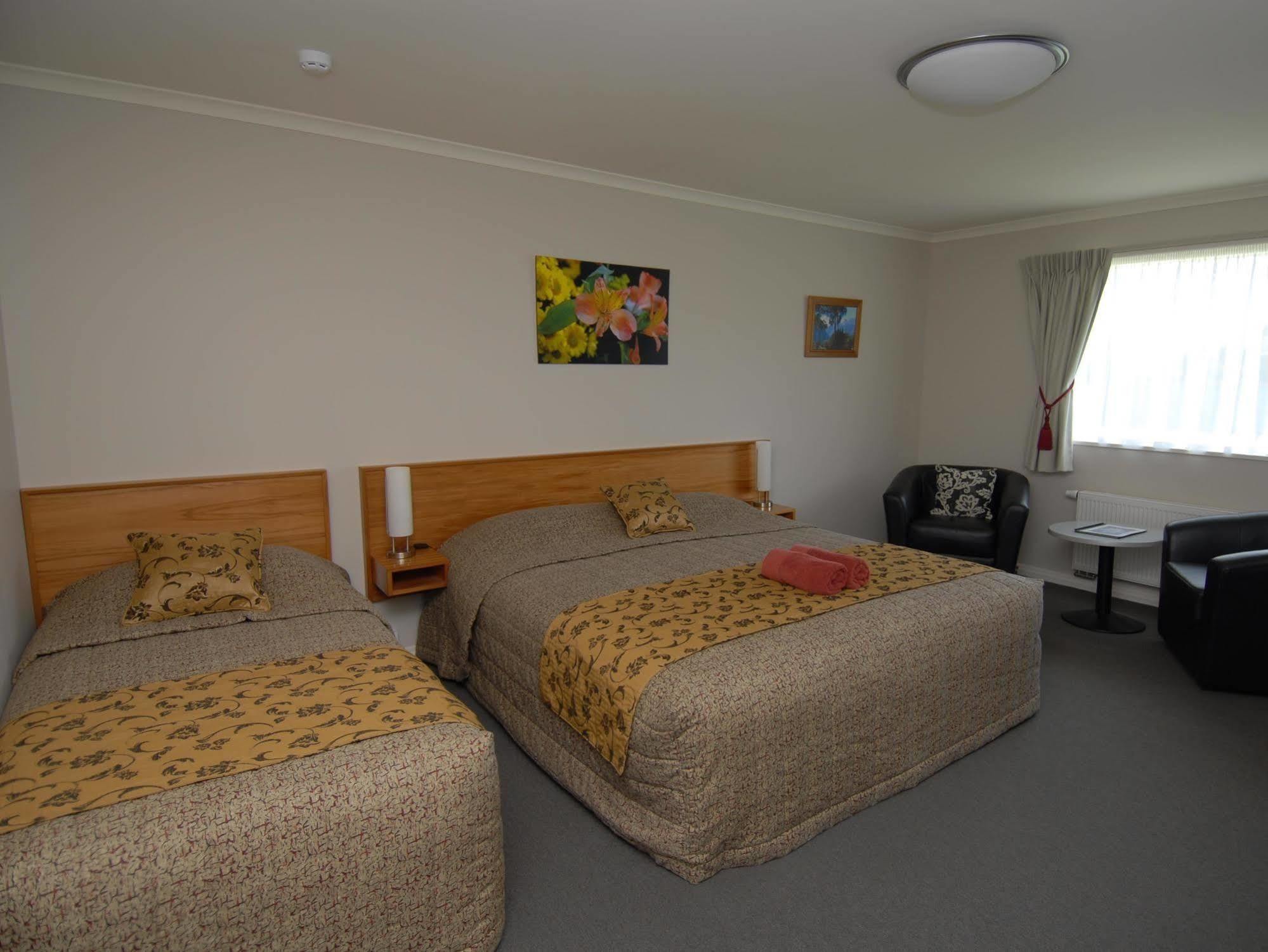High Peaks Hotel Fox Glacier Esterno foto