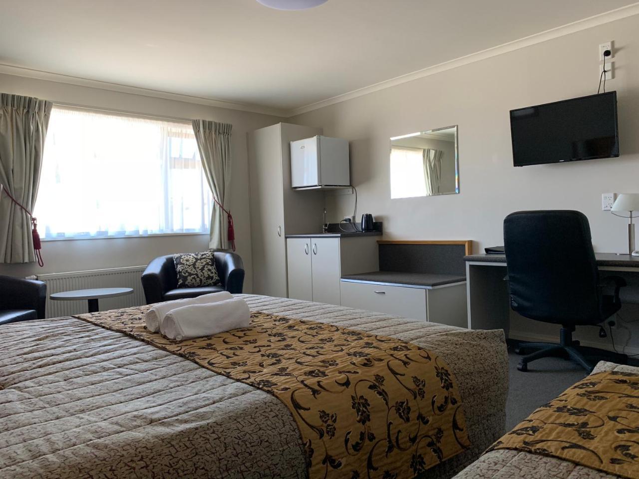 High Peaks Hotel Fox Glacier Esterno foto