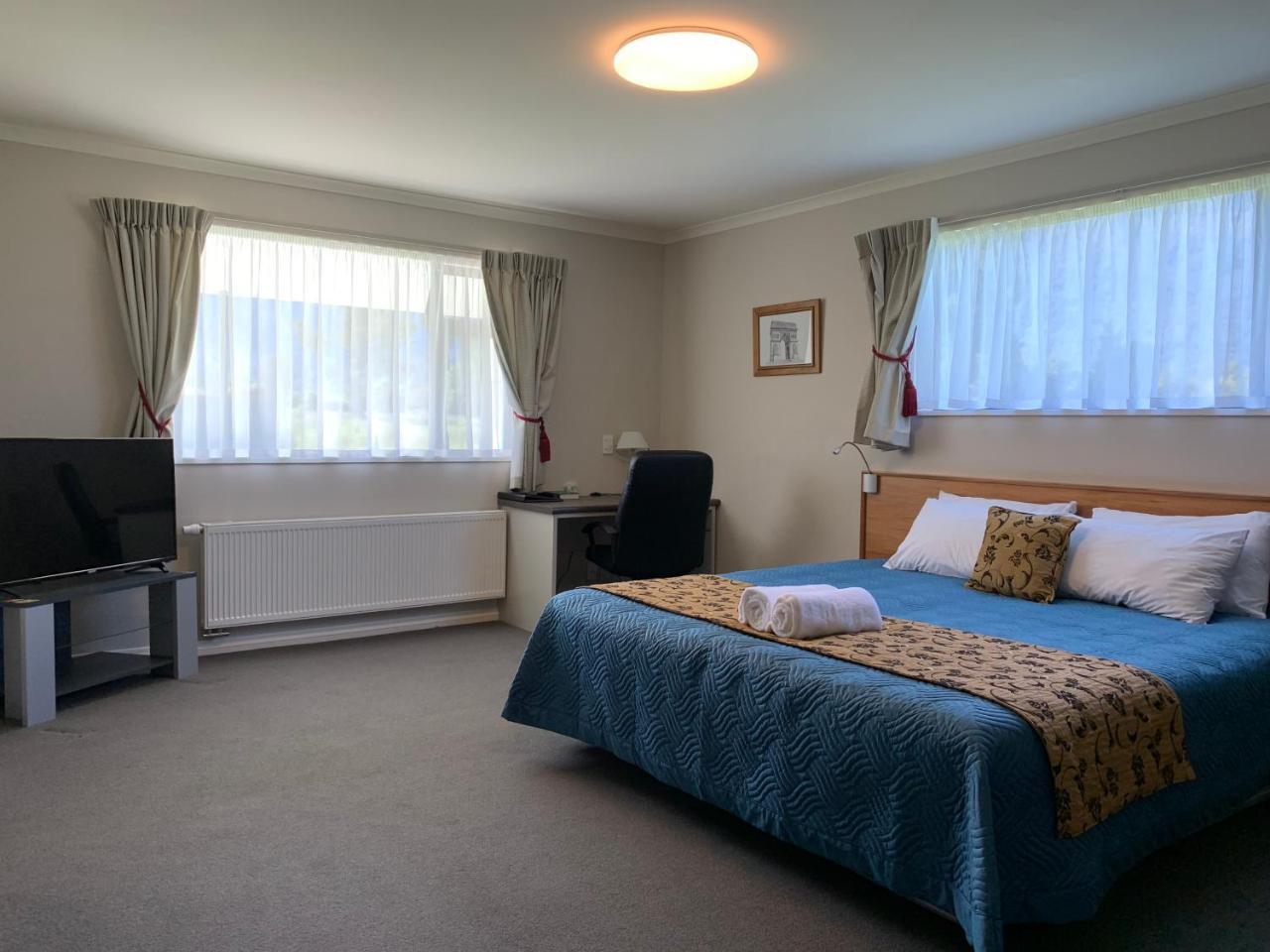 High Peaks Hotel Fox Glacier Esterno foto
